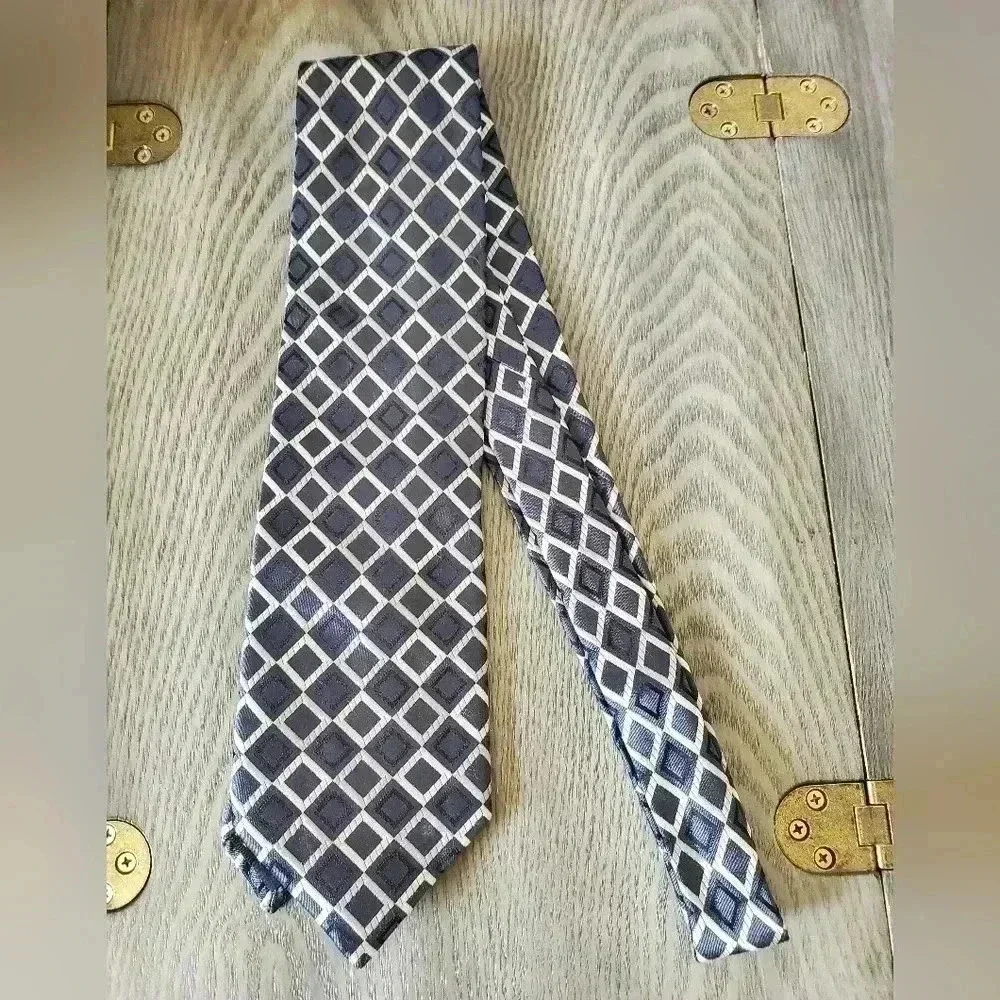 Canali 100% Navy, blue/ grey and cream silk tie. Made in  Italy. - Picture 4 of 5